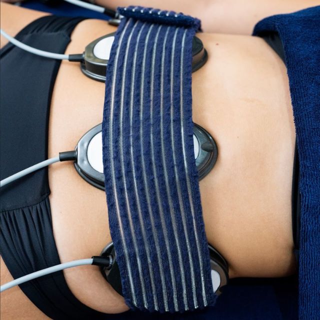 Un amincissement global du corps avec des résultats dès la première séance et sans chirurgie ? C'est possible avec la technologie Ipulse 5.1 de Thalgo !

On vous explique pourquoi ça fonctionne :

✅ Les ultrasons : pour déstocker le gras
✅ L'électrostimulation musculaire : pour raffermir les muscles et tissus
✅ L'ionophorèse : ce courant permet la pénétration des principes actifs à travers l’épiderme
✅ Les courants draineurs : donnent l’impulsion permettant un déstockage de la rétention d'eau

Pour en savoir plus, RDV sur notre site (lien en bio).

#centrethetys #ipulse #thalgo #amincissement #solutionminceur #minceur #peaudorange #cellulite #drainage #jambeslourdes