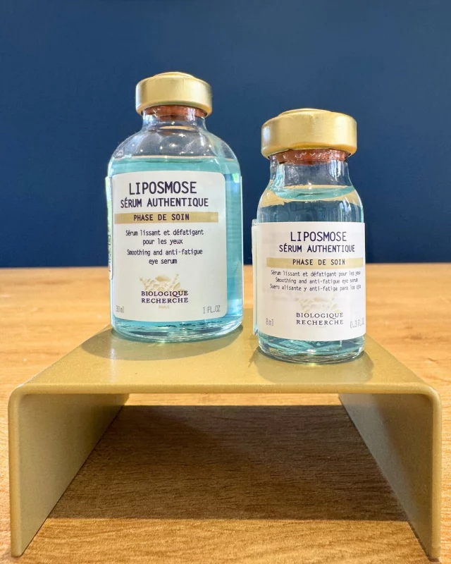 💧✨ Liposmose de Biologique Recherche : votre solution anti-poches ✨💧

Fatigue, poches sous les yeux, regard congestionné ? Le sérum Liposmose est spécialement formulé pour cibler les poches aqueuses, graisseuses et celles dues au relâchement cutané.

💖 Ses bienfaits :
✔️ Réduit visiblement le volume des poches
✔️ Défatigue et lisse le contour des yeux
✔️ Raffermit la peau délicate du contour de l’œil

➡️ Le + : Une formule à triple action osmorégulatrice, lipolytique et raffermissante pour un regard revitalisé jour après jour.

📍 Disponible dans nos 3 centres : Antibes, Cannes & Pégomas

#Liposmose #BiologiqueRecherche #ContourDesYeux #AntiPoches #RegardÉclatant #CentreThetys