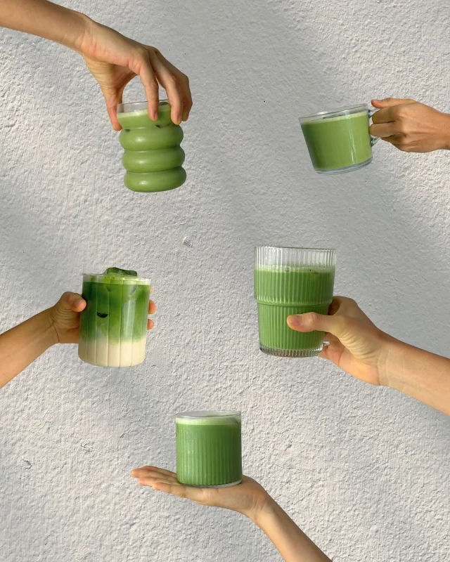 Il y a celles qui en ont déjà fait leur rituel… et celles qui vont bientôt craquer 💚

Matcha collagène à emporter, disponible dans vos Centres Thetys.

Vous aussi, venez prendre le vôtre 🍵

#matchacollagene #thetys #beautecoaching #glowfromwithin #cotedazur  #matchalatte  #matchalover  #glowyskin